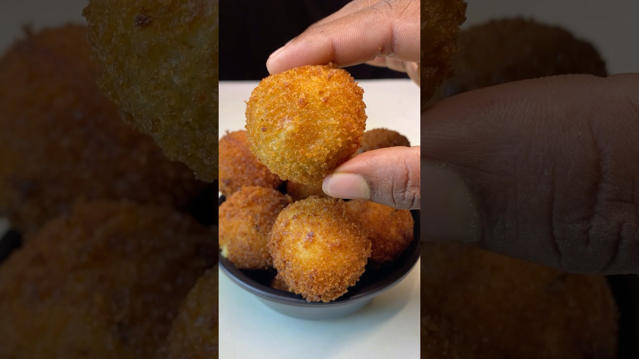 Cheese ball 🧀😋| Easy and Tasty #cheeseball #aloorecipe #asmr #shortsfeed #trending ￼