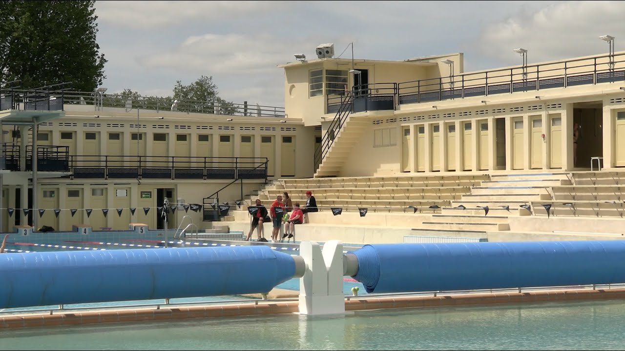La piscine art déco Roger Salengro (Bruay-La-Buissière, FR)