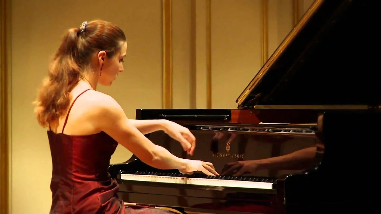 Luisa Splett plays Franz Liszt: Vallée d'Obermann
