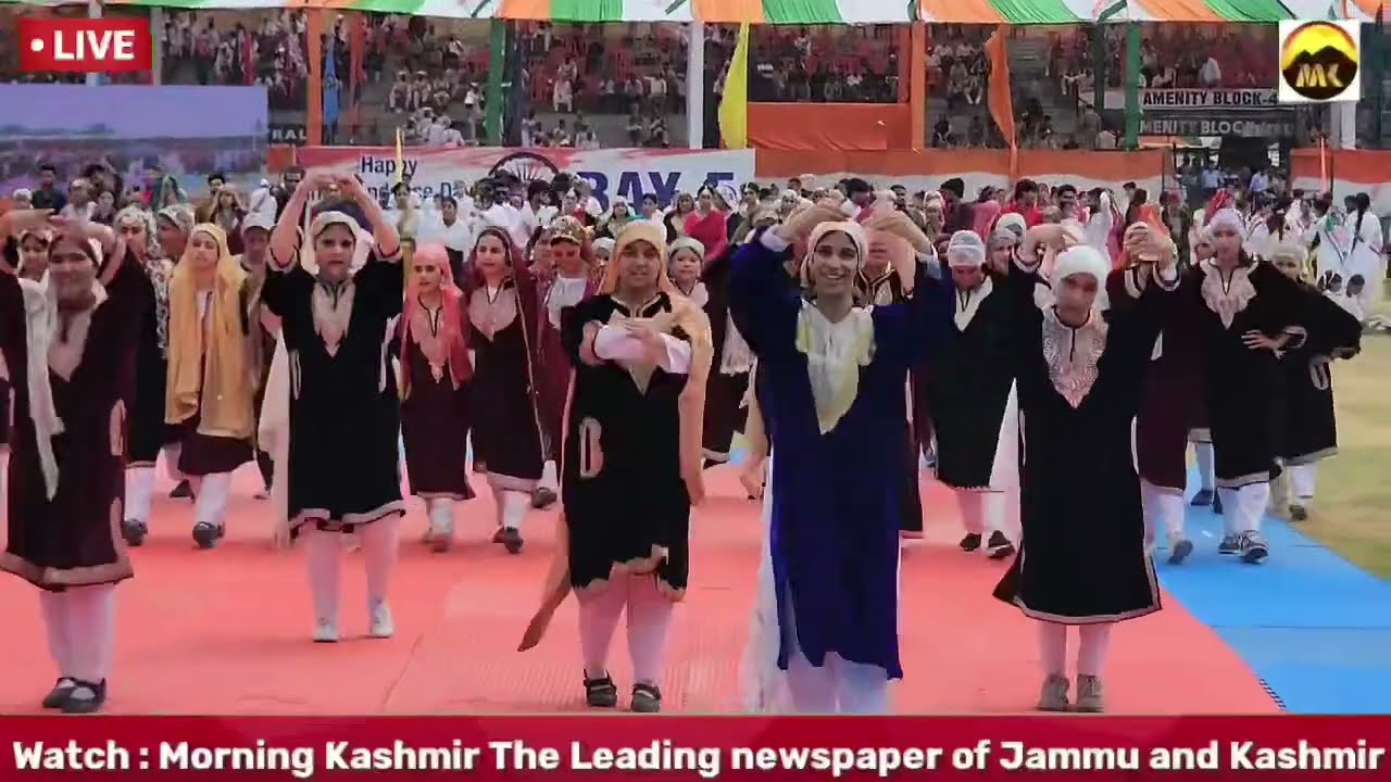 Full dress rehearsal in Srinagar before Independence Day, Div Com takes 