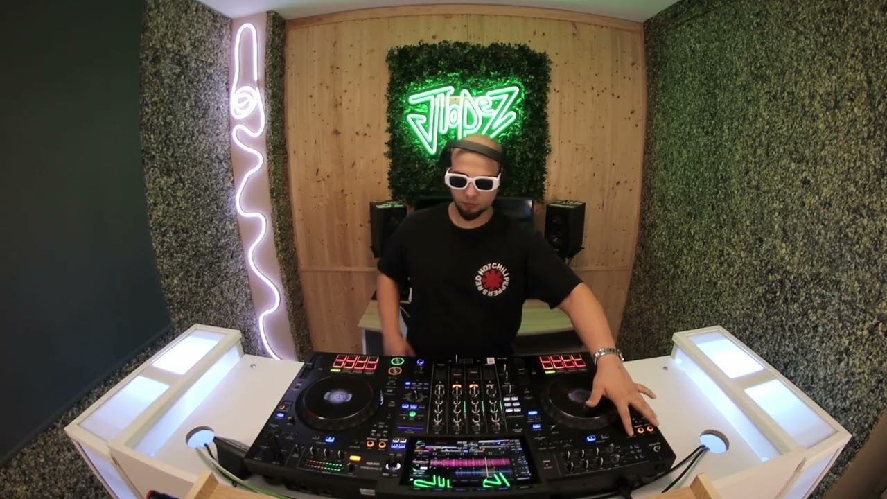 VIBRA MUSIC #76 - LATIN TECH HOUSE MIX - SPAIN