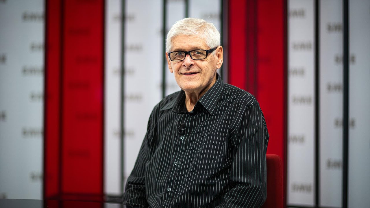 Novinár Korda: Fico je dušou komunista, najradšej by nemal žiadne noviny