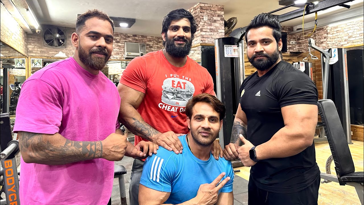 Unique Shoulder Workout With Ustad Ji | 1 Million Followers Ki Celebration