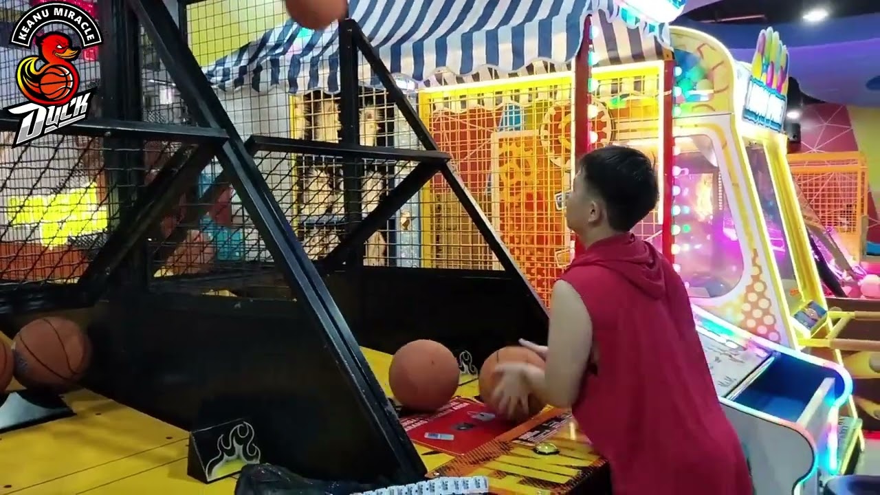 Random Soundtrack! Just For Fun Street Basketball Arcade Jumping score 1209pts at Puri Indah Mall