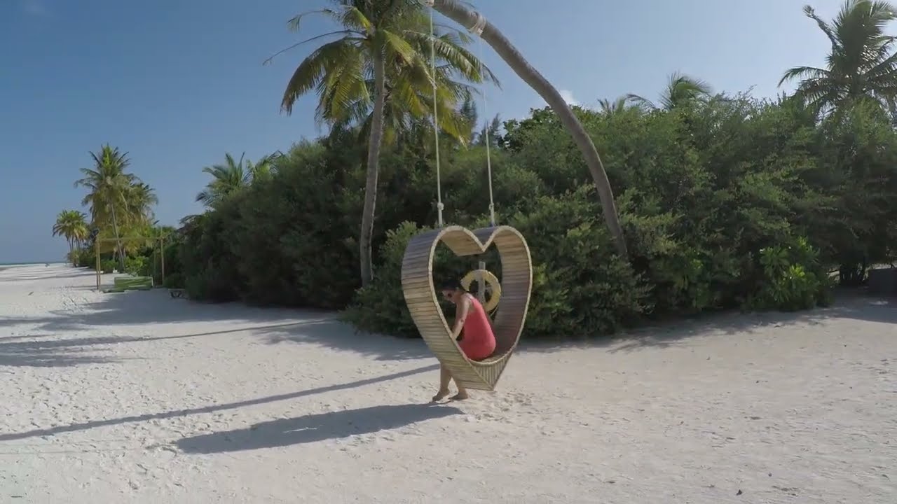2023 Honeymoon Dorina and Ricsi Innahura Maldives Resort