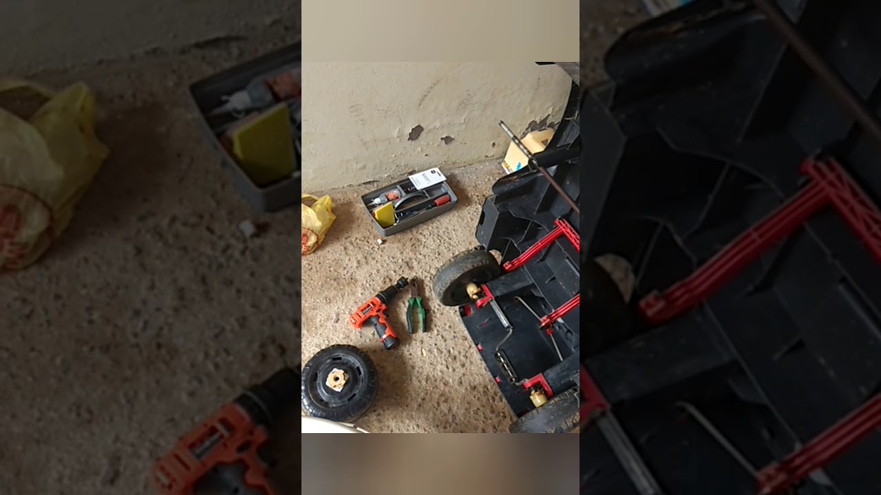 Como fazer um carrinho elétrico com motor de moto elétrica ( a bateria estava fraca mais funcionou)