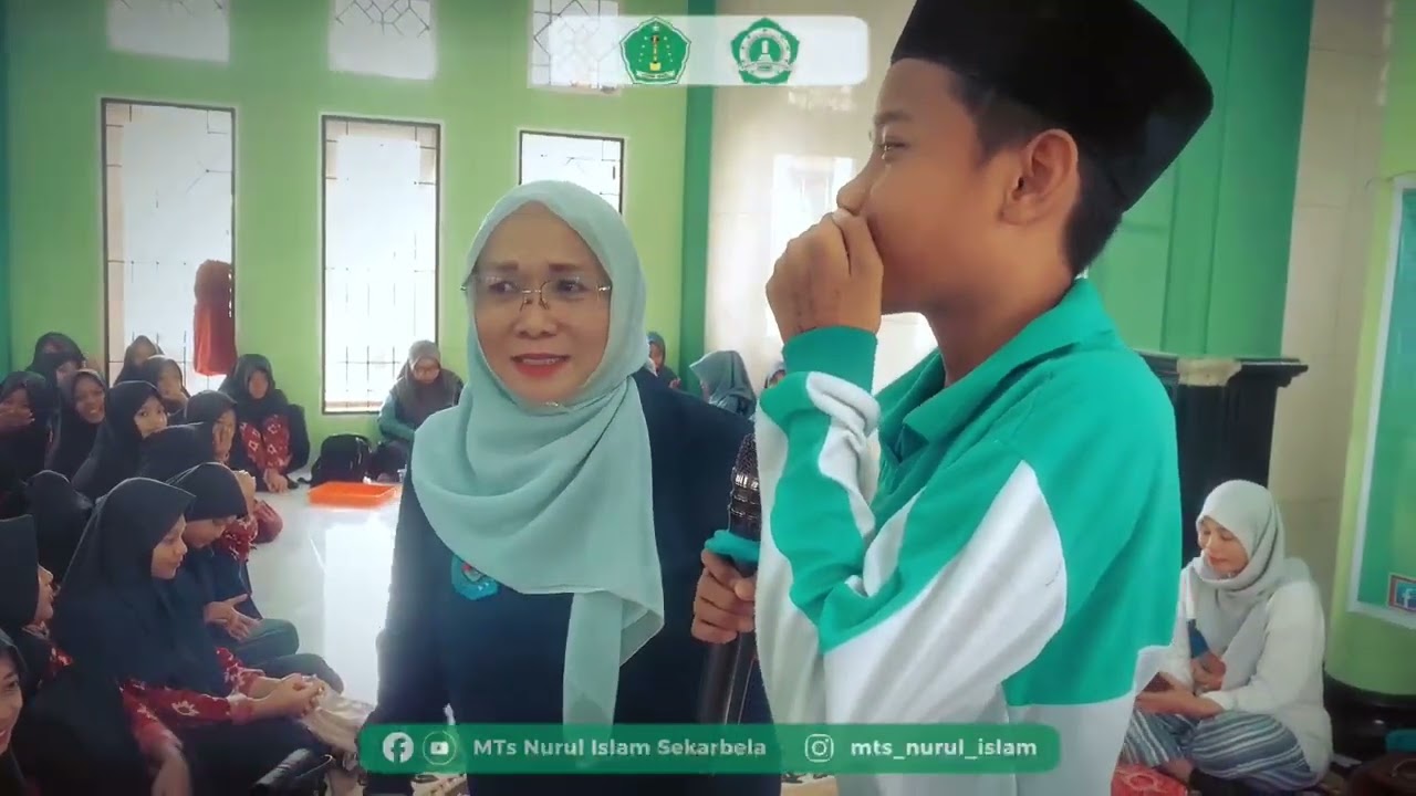 Sosialisasi Etika&Keamanan Bermedia Sosial Upaya Pembinaan Karakter Santri MTs Nurul Islam Sekarbela