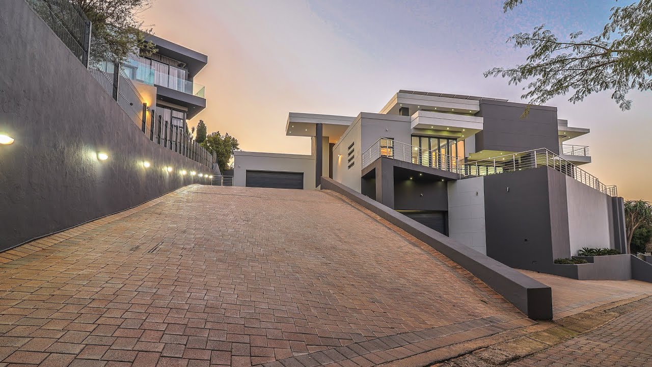 5 Bedroom For Sale | Featherbrooke Estate
