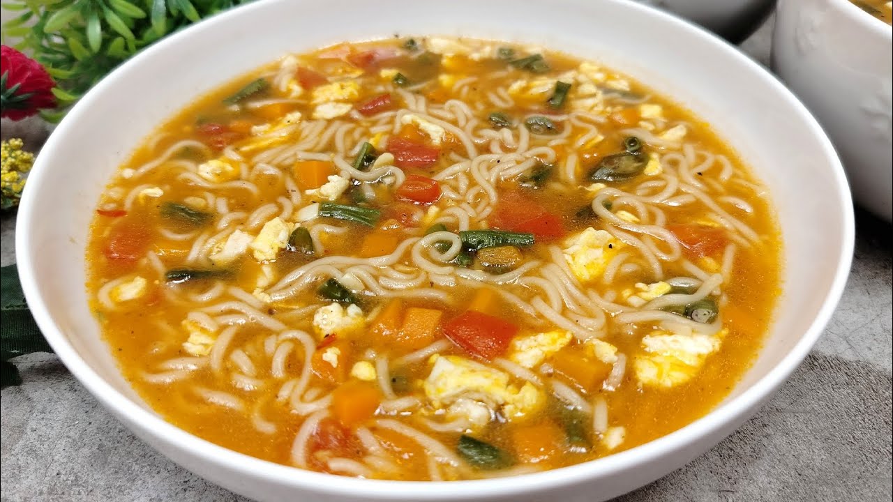 মাত্র ১০ মিনিটে ডিম সবজি দিয়ে ভীষণ মজাদার এবং স্বাস্থ্যকর নুডুলস স্যুপ | Egg Vegetables Noodles Soup
