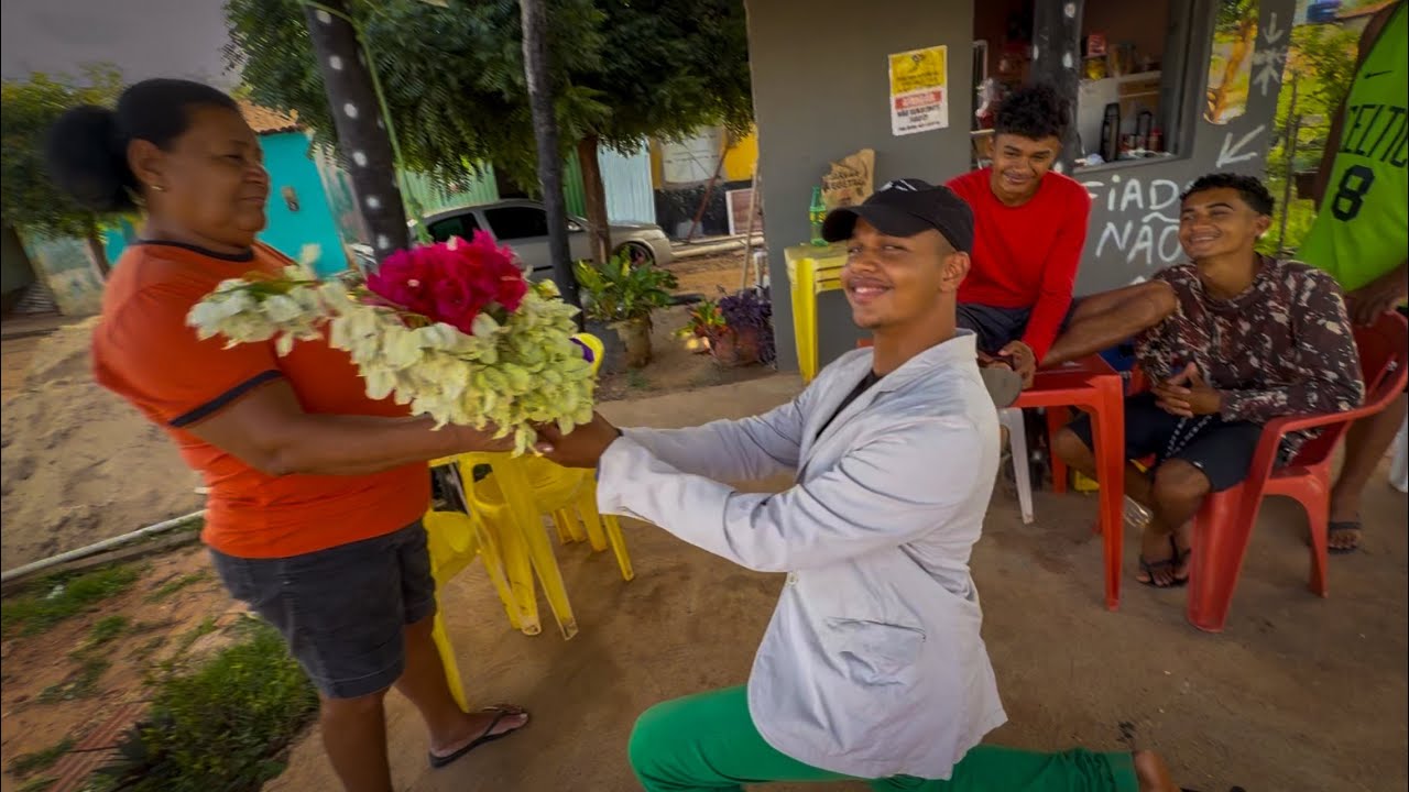FIZ UMA GRANDE SURPRESA PRA COROA *rolou beijo*