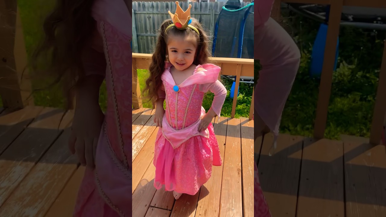 Princess Peach Dress !! Customized #peaches #costume #princessdress