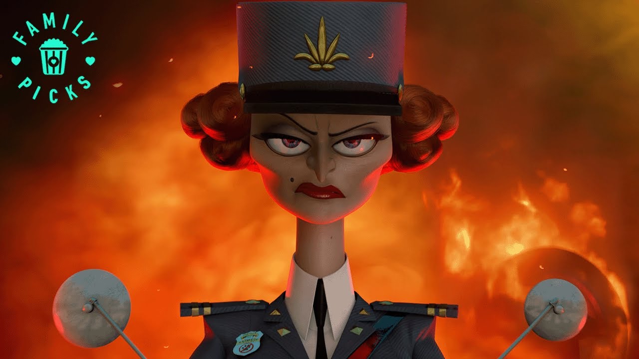 DuBois Chases the Animals Through Monte Carlo | Madagascar 3 Europe's Most Wanted
