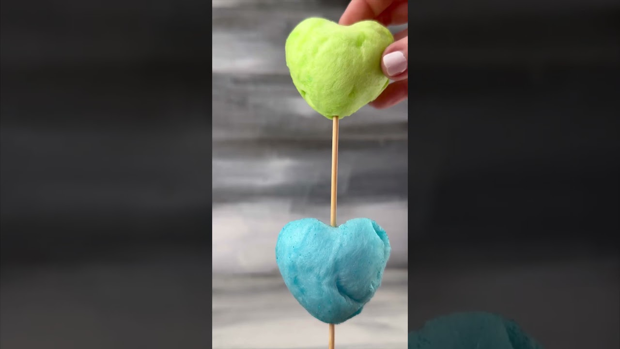 Heart shaped cotton candy pops - strawberry & Bubblegum #cottoncandy #diy  #heart