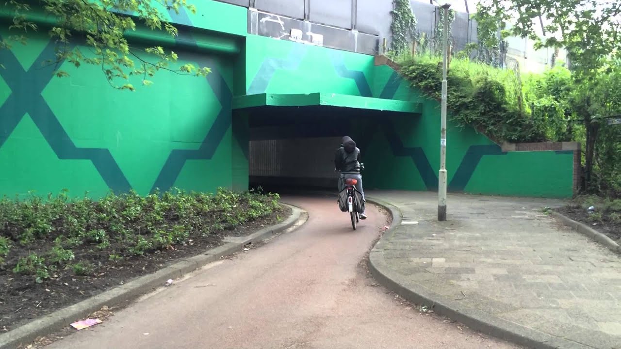 Grote kans op ongevallen door spookfietsers in het Muizengaatje, Straatweg, Bergweg, Rotterdam