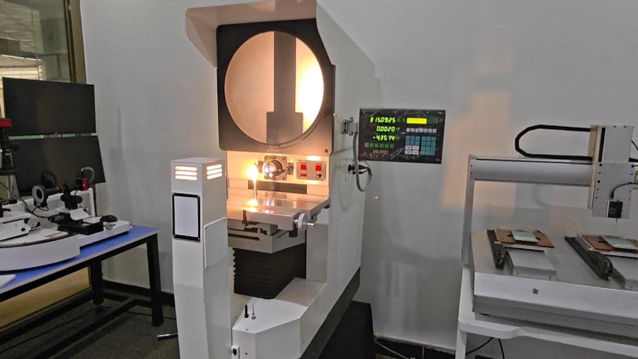 Horizontal Profile Projector | High-Precision Optical Comparator for Industrial Measurement