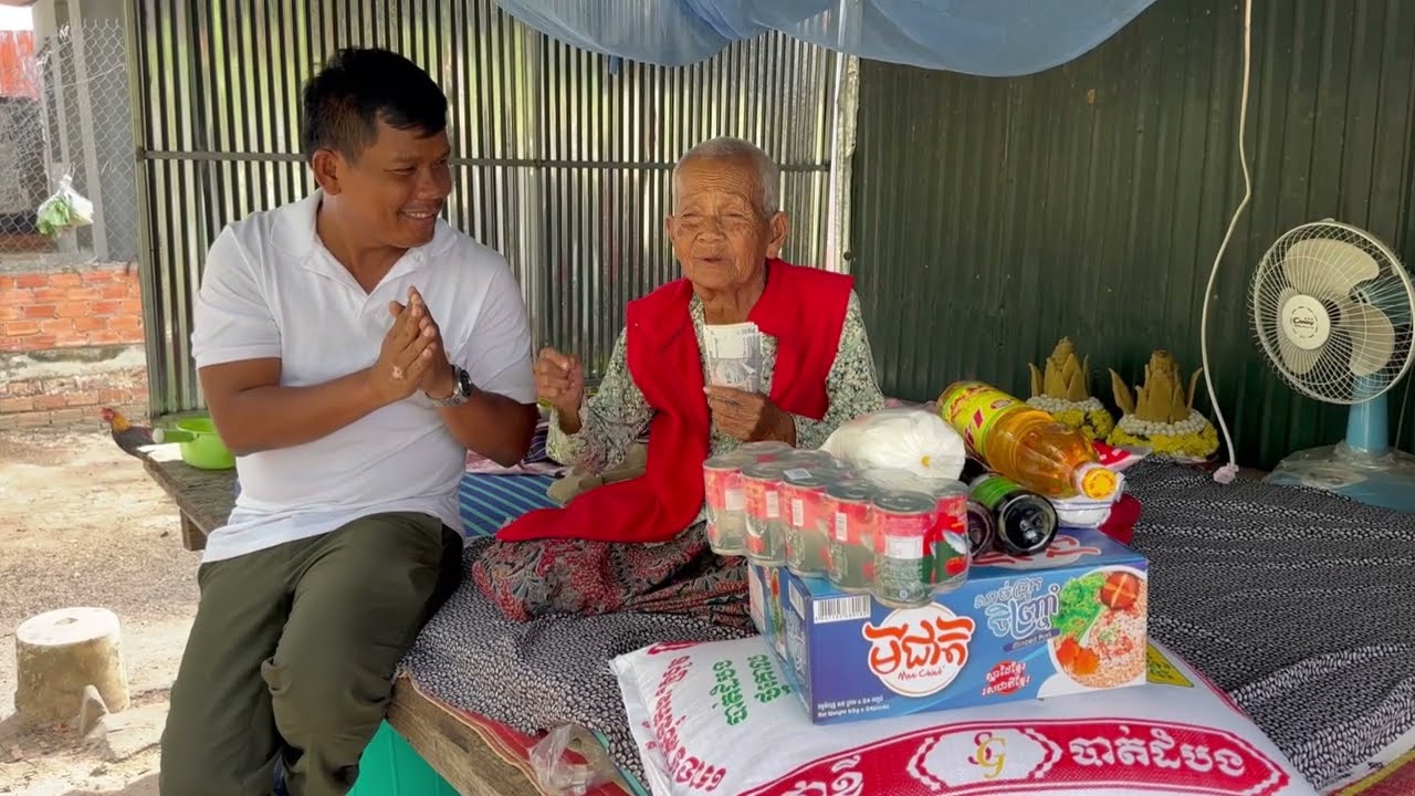 ជួបលោកយាយជញ្ជីង និយាយឱ្យយើងរីករាយរហូត