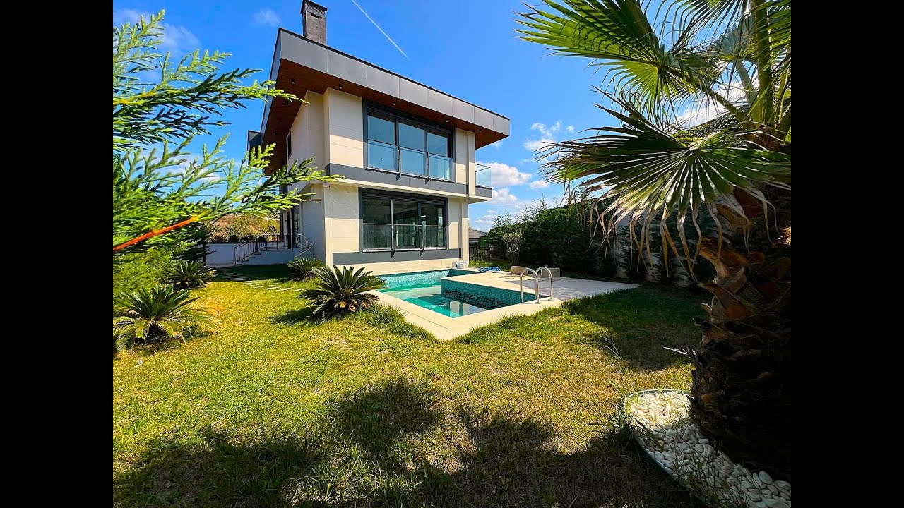 Şile Çavuş mh. müstakil havuzlu Tripleks Villa Remax Masal Tuğba Özakbulut