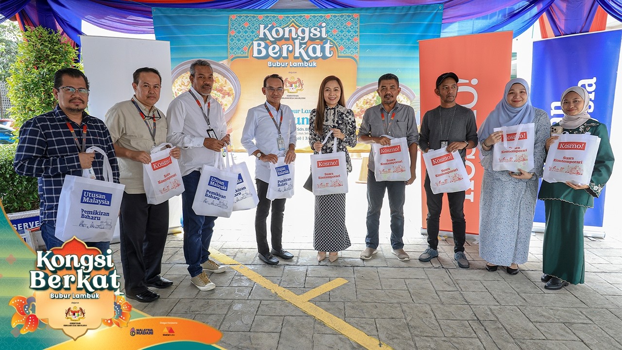 KKDW, Media Mulia agih 1000 pek bubur lambuk kepada penduduk Petaling Jaya