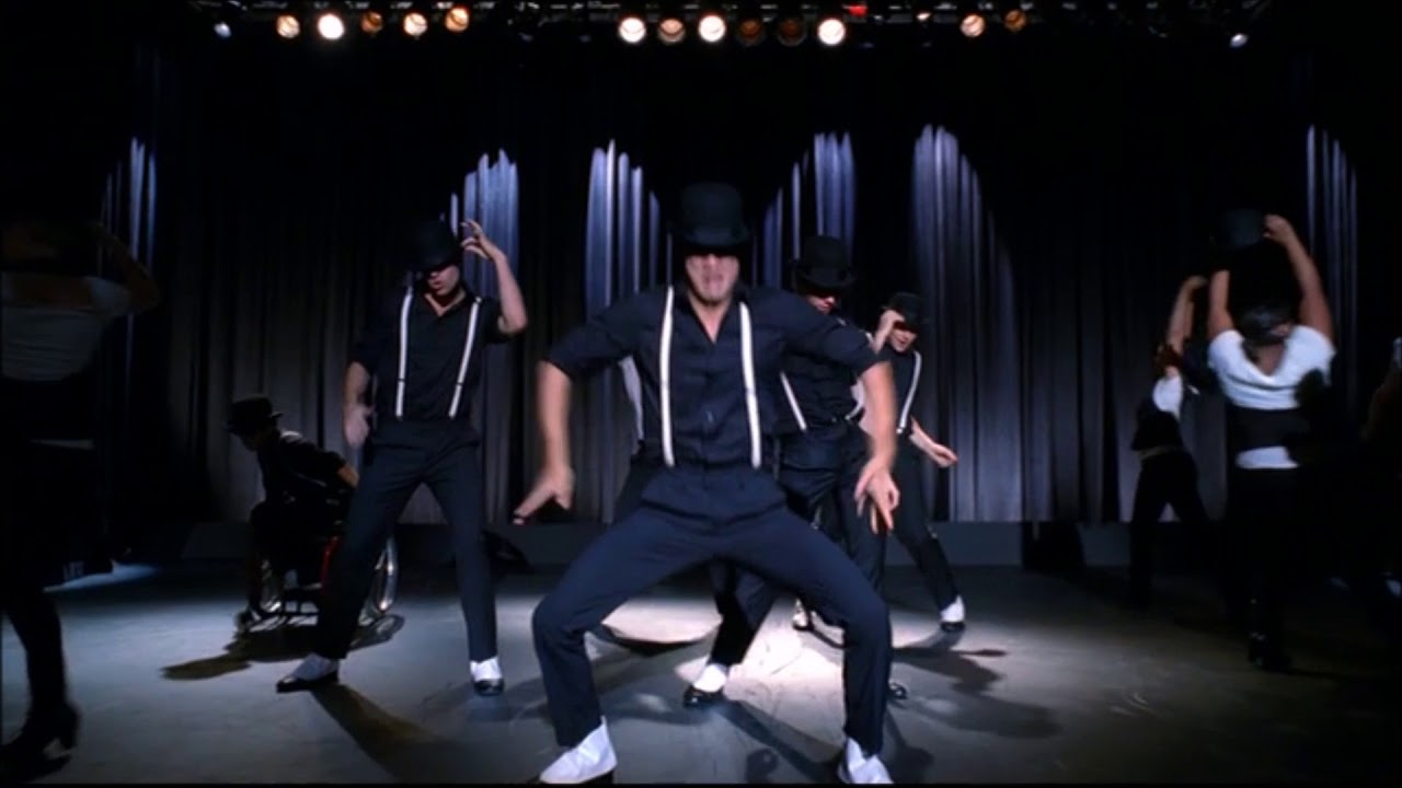 Glee - Toxic (Full Performance + Scene) 2x02