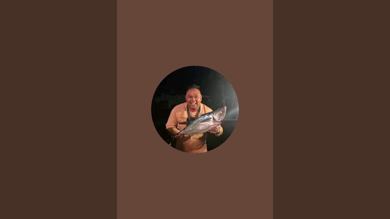 XricCaughtCrabs is live