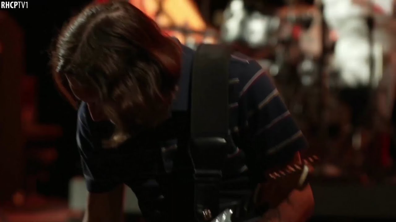 John Frusciante Is A Unique And Creative Guitarist! 🎸🥹 (2022)