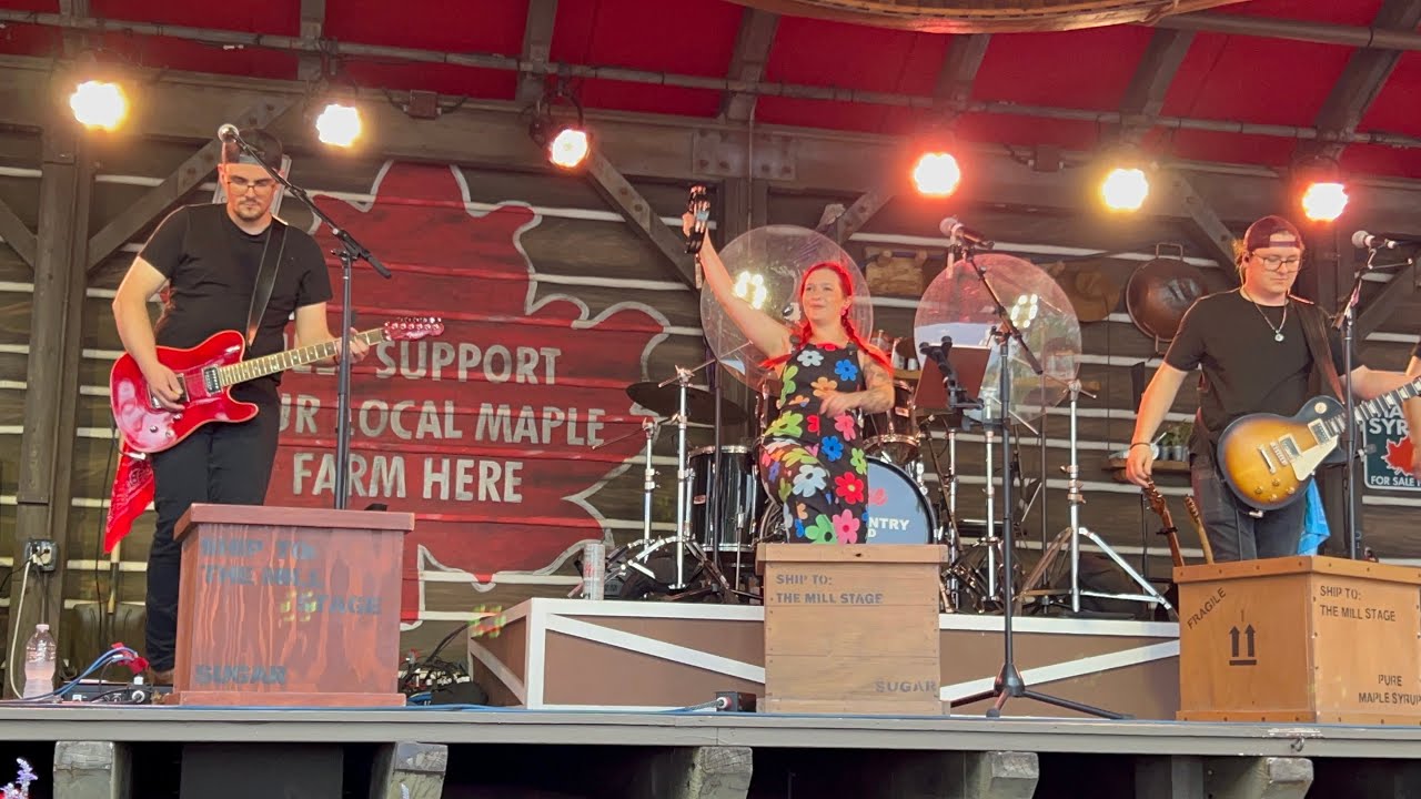 Dan the Star Man shows the Return of Gabie Country Band| NEW PERFORMANCE Disney Epcot 5/24/25