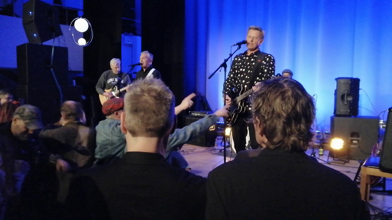 P. F. COMMANDO- allt ok