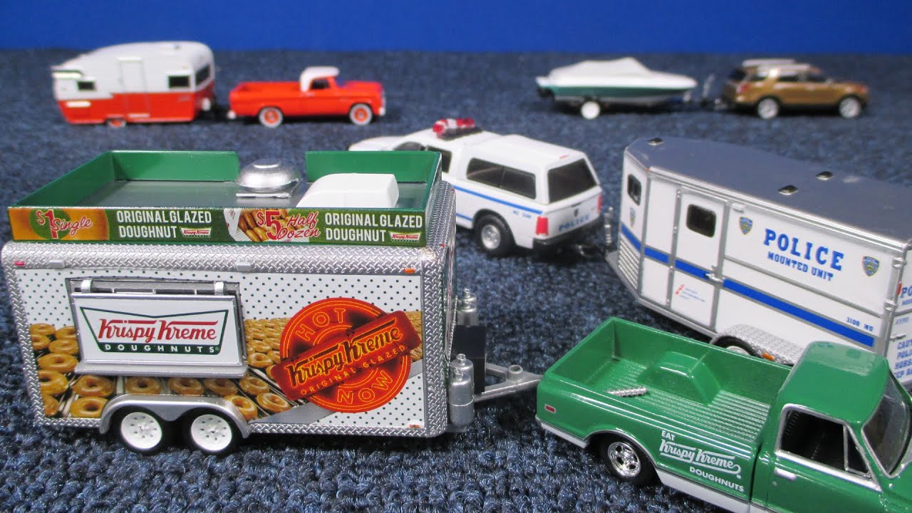Greenlight Collectibles Hitch & Tow Series 4 Set NYPD Krispy Kreme Donuts Shasta Airflyte and more!