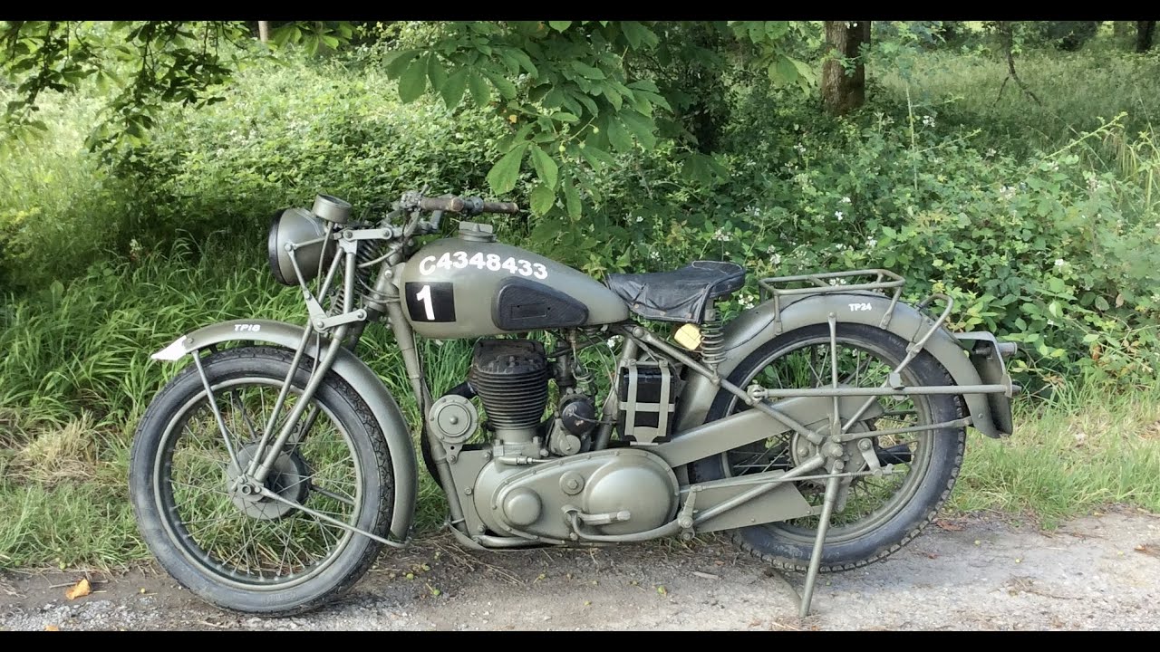 STUART BRAY MOTORCYCLES - BSA WM20 , 1940 MODEL, SMALL RACK ,IN BEF KHAKI & BADGED TO 11 CORP 1ST HQ