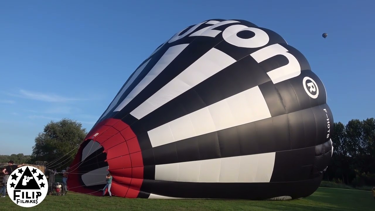 luchtballonnen klaarmaken en opstijgen in Wachtebeke