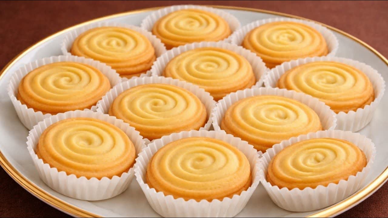 Danish Butter Cookies – 4 Simple Ingredients, Melt in Your Mouth | Baking Bread with Soli