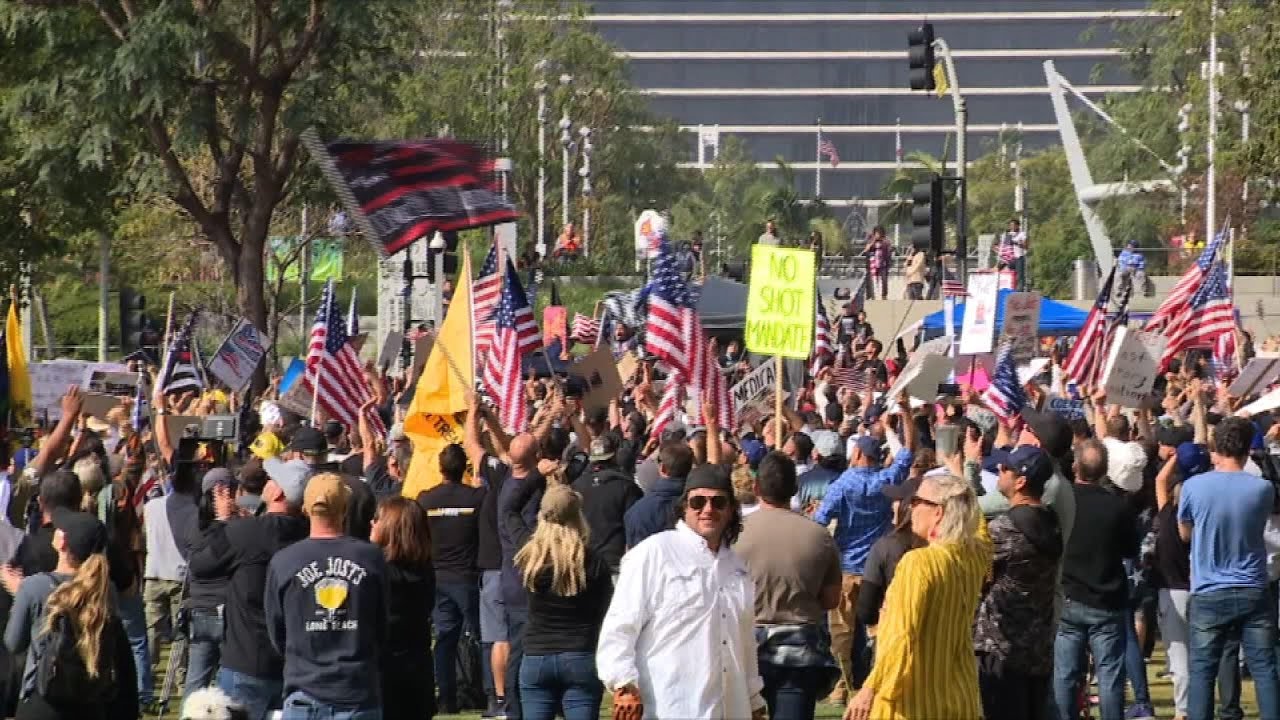 Vaccine mandate protest in Los Angeles