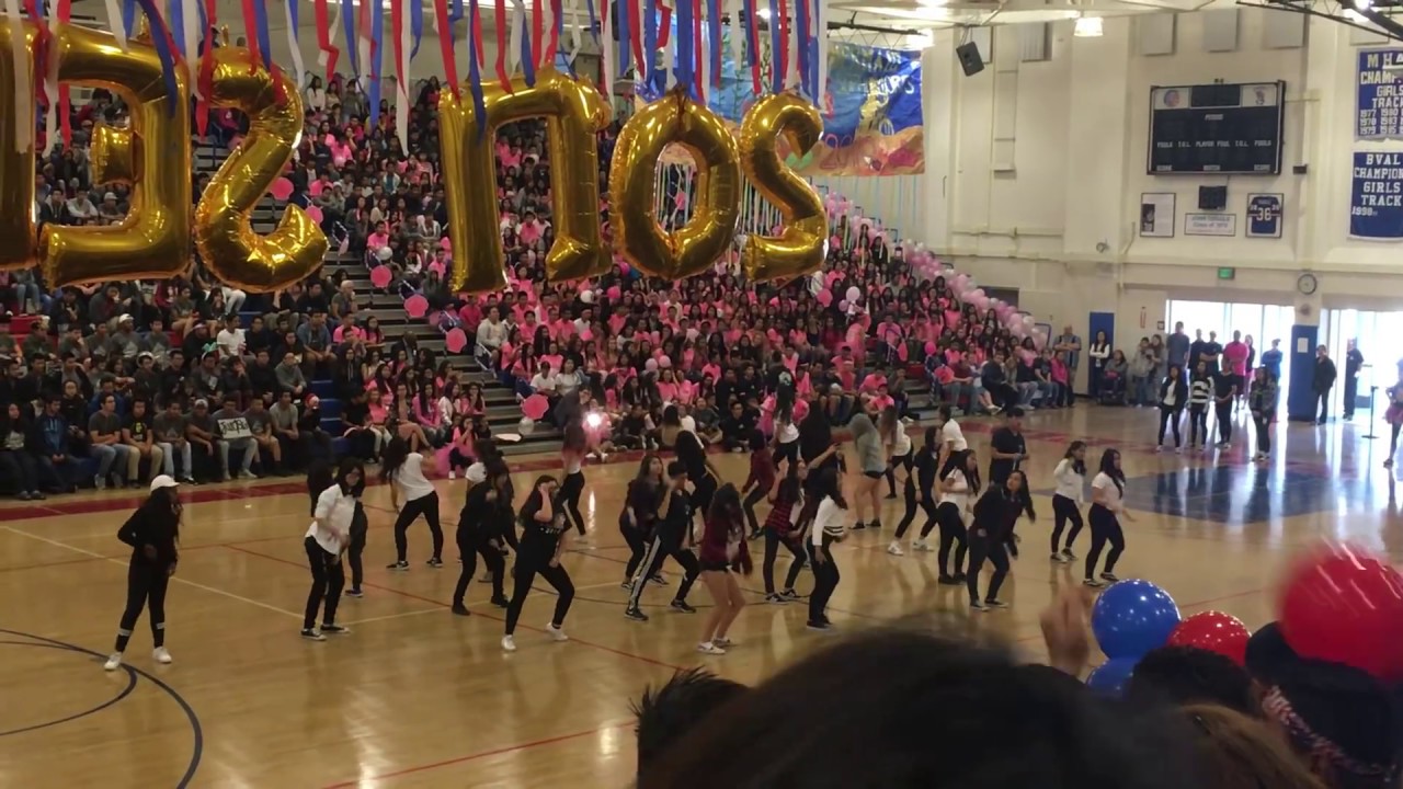 IHS Korean Club: Homecoming Rally 2016