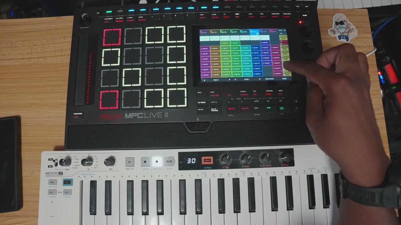 MPC LIVE 3 : Clip Launching and Max VST Exploration