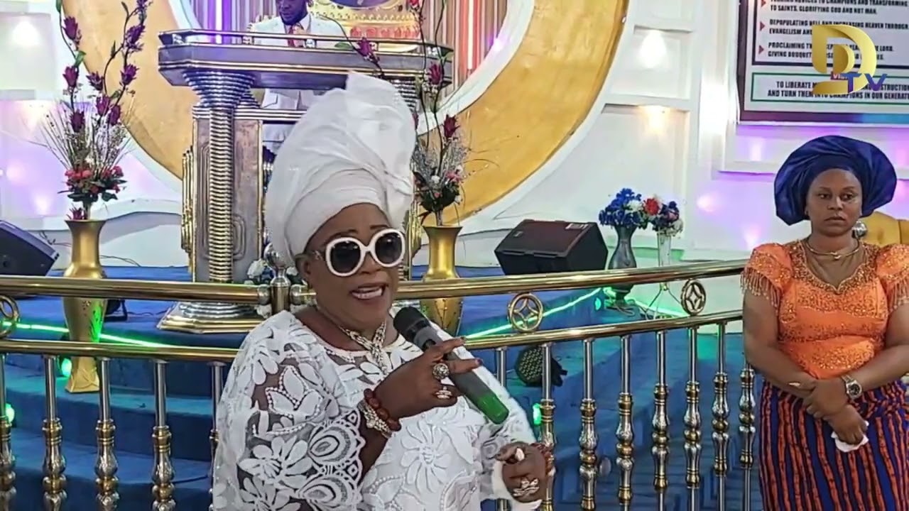 WATCH THIS MARVELOUS TESTIMONY ! See how God miraculously protected her from a car tire accident.