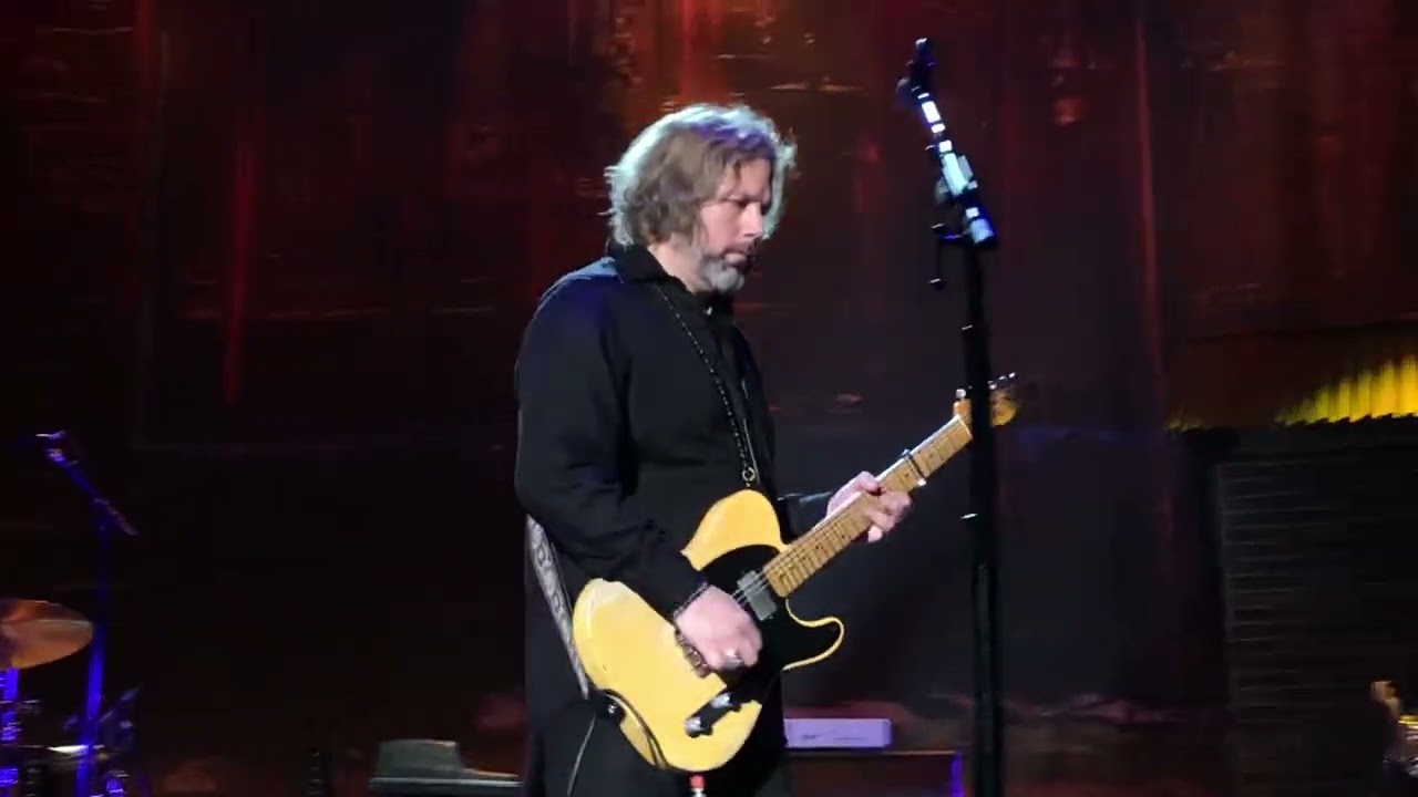 The Black Crowes - Thorn In My Pride (Live @Lotto Arena Antwerp 30.09.2022)