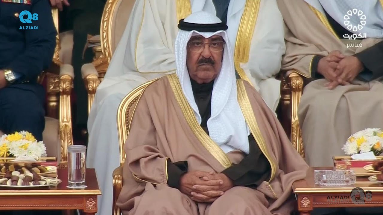بحضور سمو أمير البلاد الشيخ مشعل الأحمد الصباح حفل تخرج الطلبة الضباط في كلية علي الصباح العسكرية