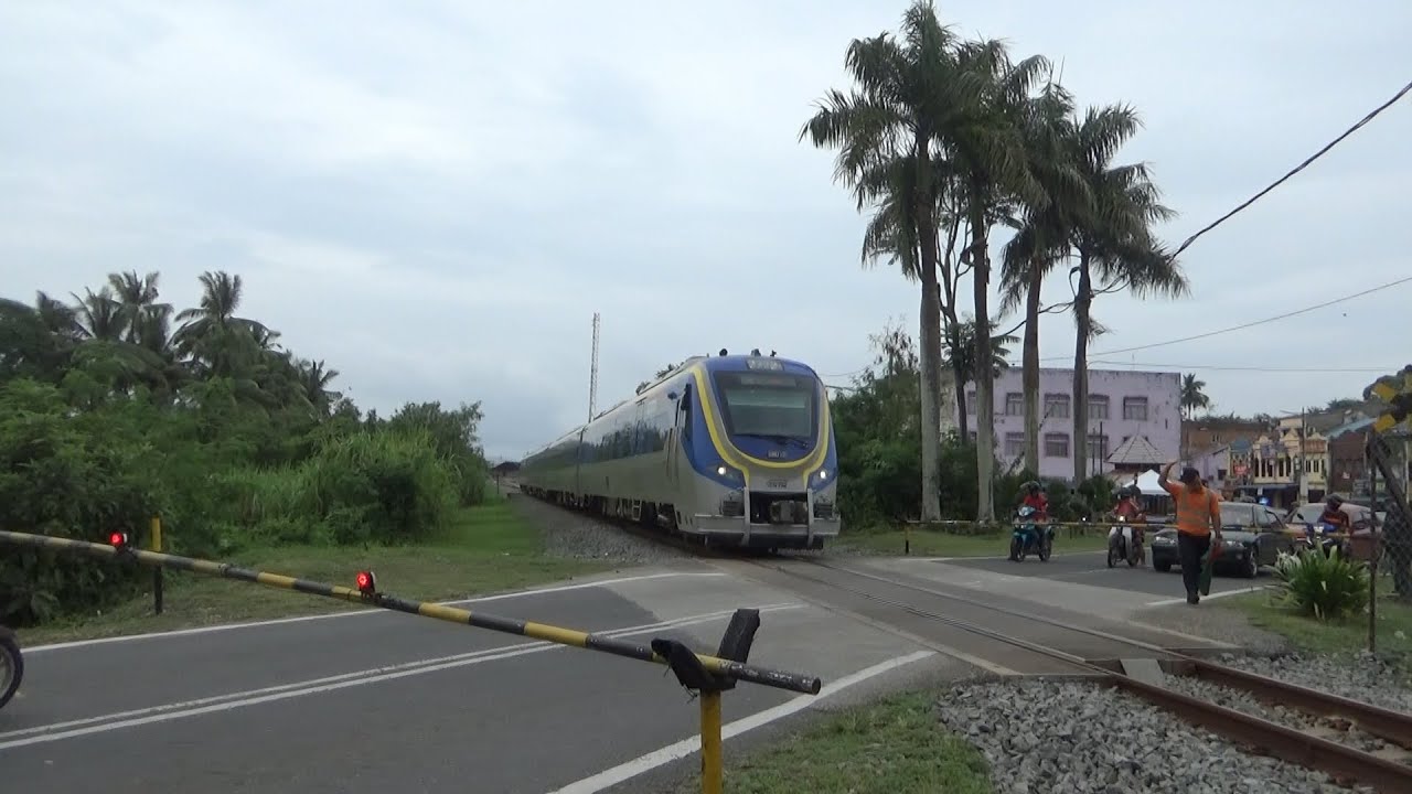 (4/3/2023) Tren DMU di Get Keretapi Kuala Krau dan Jerantut