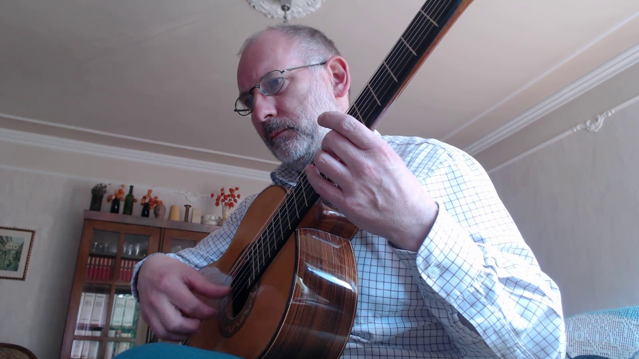 Etüde in E minor (Tremolo version) by Francisco Tarrega