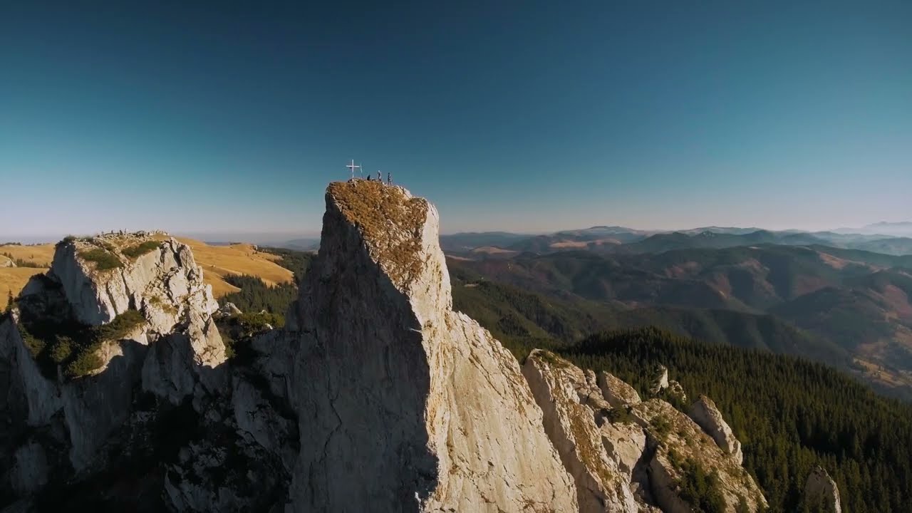 Visit ROMANIA - Bucovina - Rarău, Piatra mare, Pietrele Doamnei