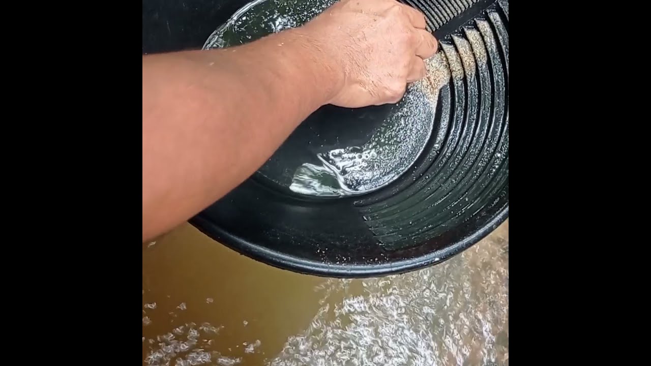 Mendulang emas di Malaysia E4