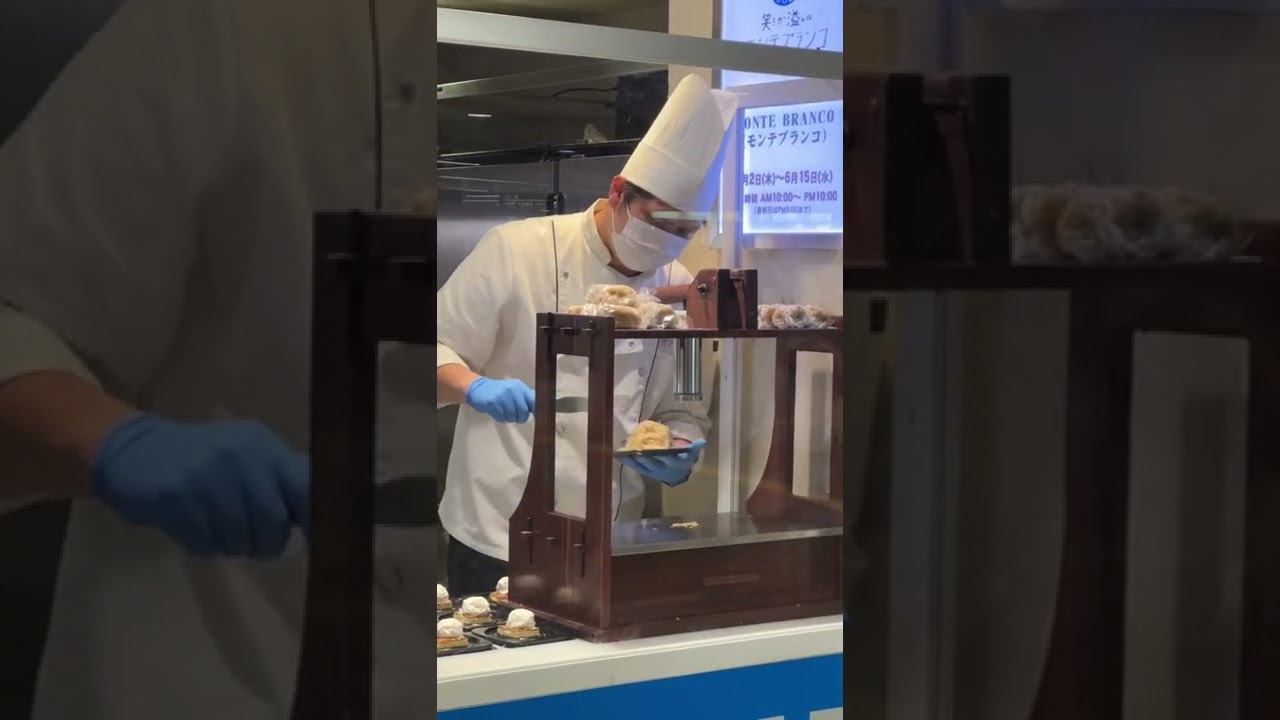 Sweets in Japan: How Mont Blanc Cakes are Made / モンブランケーキのお店