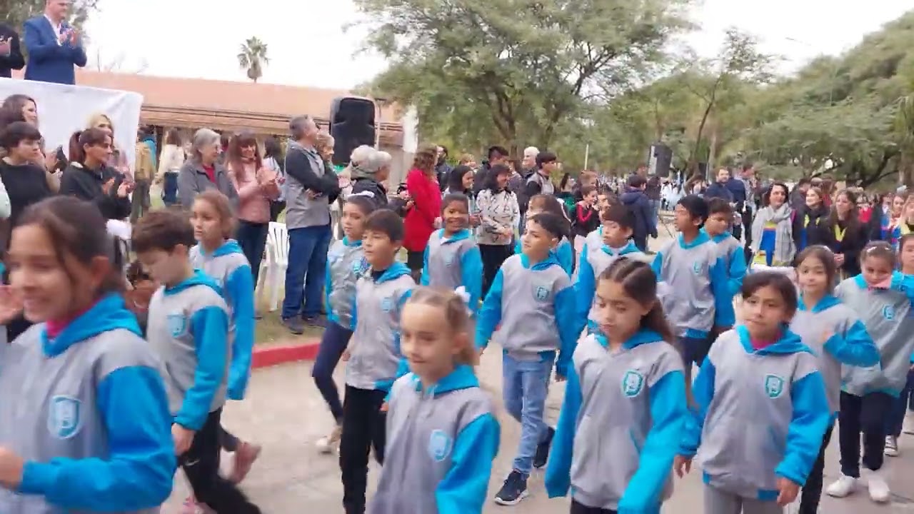 Desfile Día de la Bandera en Las Varillas