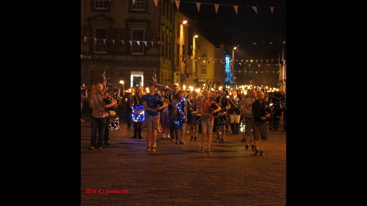 Kelso Civic Week 2016 - Torchlight Procession