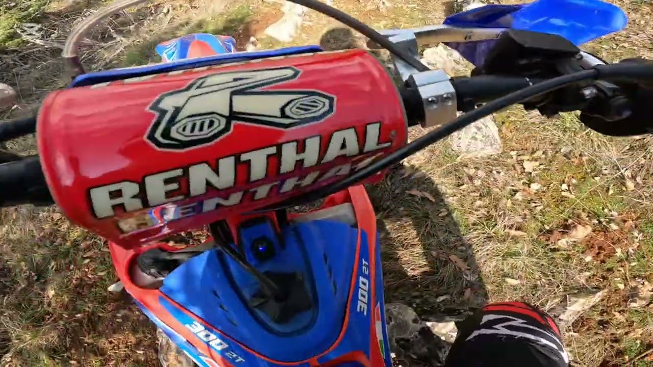 From sunny and dry to mud and snow (drag races - Beta vs Beta) [HARD ENDURO]