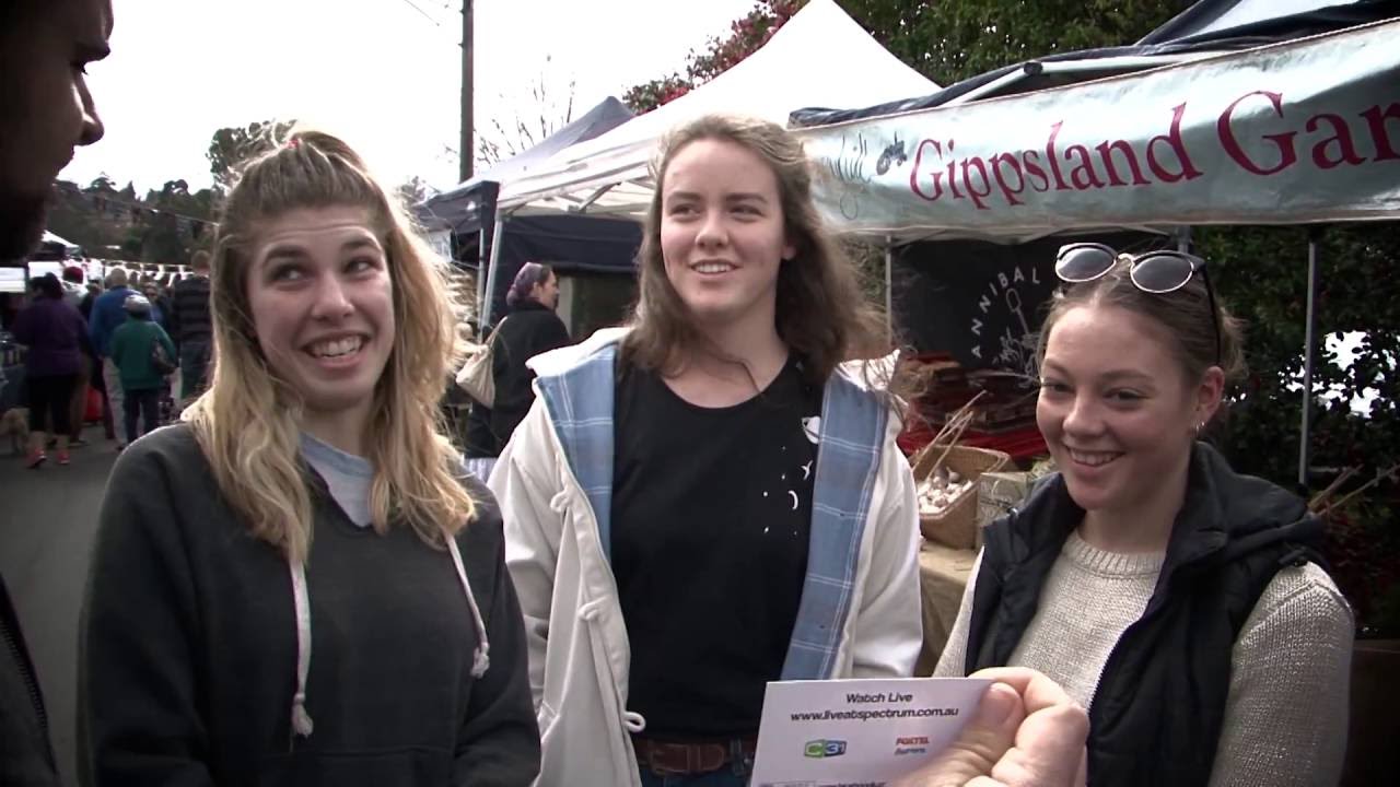 Live at Spectrum visits the Warragul Farmers Market