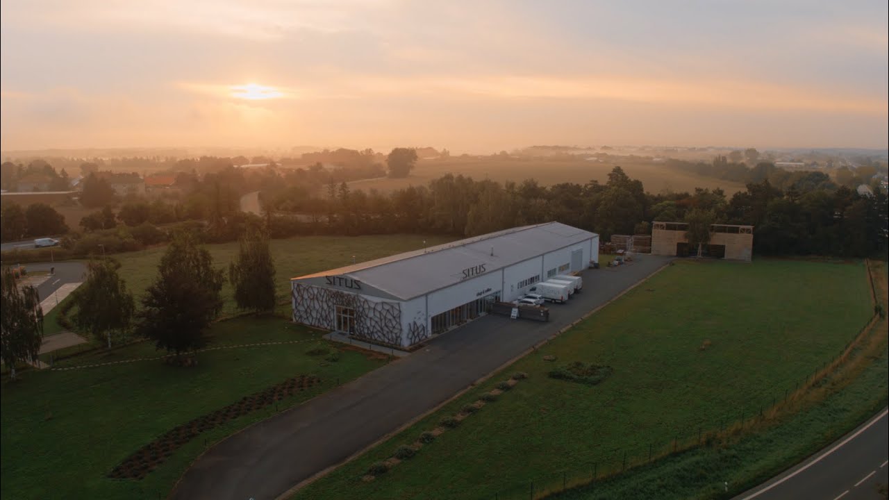 SITUS - rodinn&aacute; manufaktura vyr&aacute;běj&iacute;c&iacute; n&aacute;bytek z masivn&iacute;ho dřeva