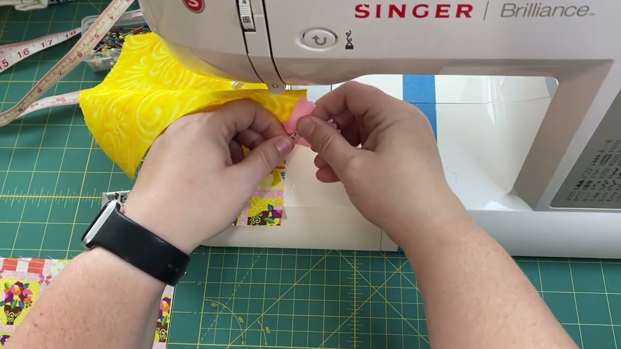 Quick Basic Lined Zipper Pouch Tutorial