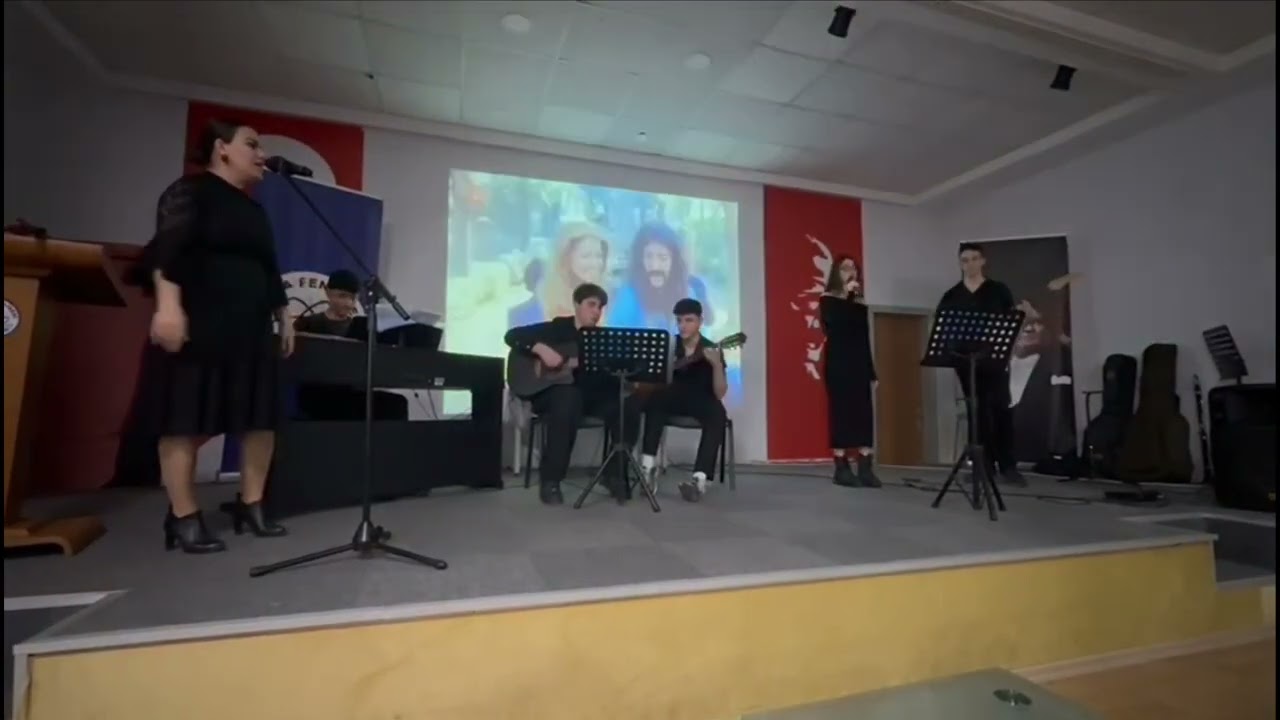 Barış Man&ccedil;o' yu rahmet ve &ouml;zlemle anıyoruz. #barışman&ccedil;o #7den77ye