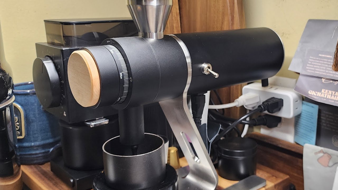 Zerno Z1 Grinder,Weber Portafilter, Normcore,Acaia, Rocket,& Onxy to make a very satisfying latte